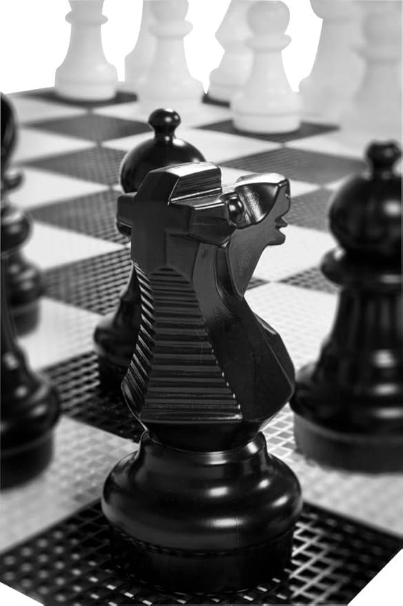 Uber Games Garden Chess – Giant Outdoor Chess Pieces (up to 30 cm) with Bag, Base & Mat