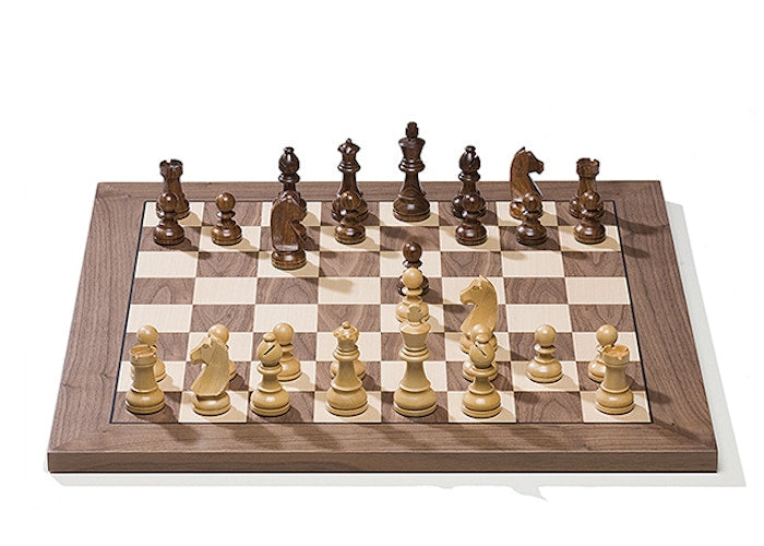 DGT Tournament e-Board Walnut with Timeless e-Pieces