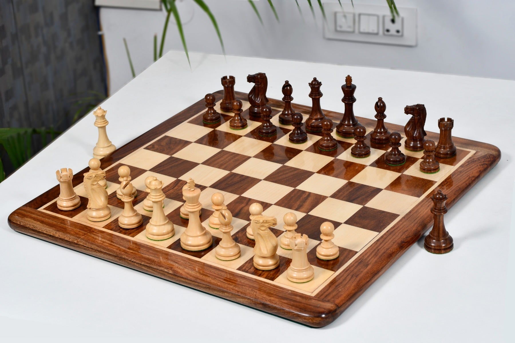 CB Grandmaster Staunton Chess Pieces 3.75″ – Sheesham & Boxwood