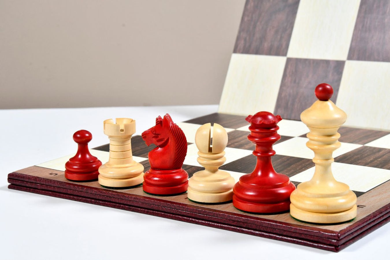 Knubbel Chess Set + LEAP Clock Gift Bundle